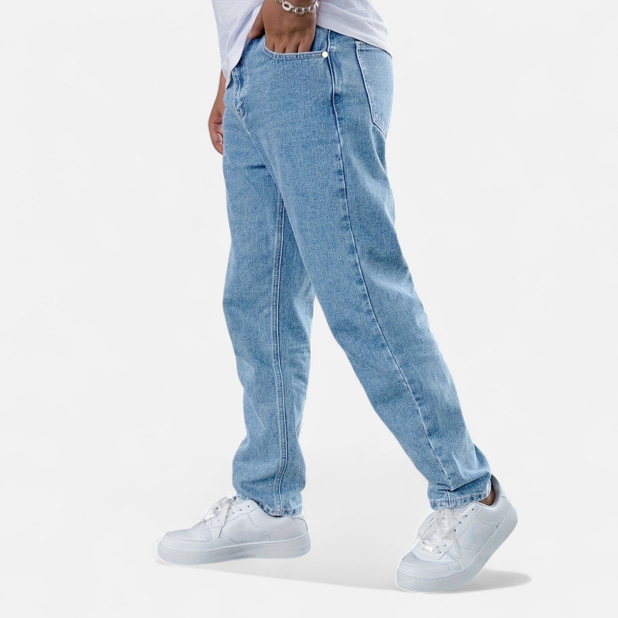 Oldevaine | Black Washed Straight Jeans – Strength and Elegance